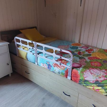 Petite Maison Sur La Colline Du Gibloux: 1Chambre,1 Salon Et Salle De Bain Prives Au Rez De Chausse, Piscine Exterieur Et Bbq , Le Chatelard  Экстерьер фото