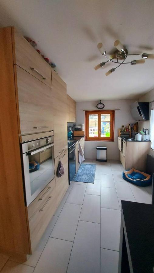Petite Maison Sur La Colline Du Gibloux: 1Chambre,1 Salon Et Salle De Bain Prives Au Rez De Chausse, Piscine Exterieur Et Bbq , Le Chatelard  Экстерьер фото